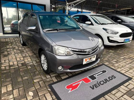TOYOTA ETIOS 1.5 XLS 16V FLEX 4P MANUAL TOYOTA ETIOS 1.5 XLS 16V FLEX 4P MANUAL